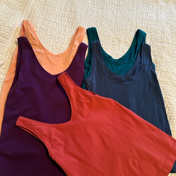 Colorful Sleeveless Tank Tops Set - Picture 4 of 7
